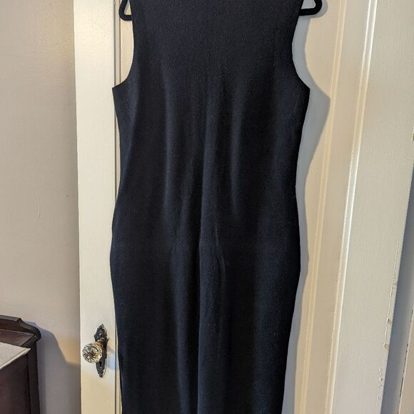 NWOT Tahari sleeveless sweater - Picture 2 of 9